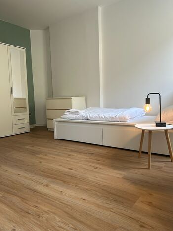 1. OG Rechts