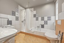 DOMEKY Backnang: 85m² Style, XXL-Betten & Parkplatz Zdjęcie 11