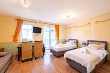 8X 3Zi/2Zi/STUDIOS35QM/EINZELBETTEN/KÜCHE/BAD/ZENTRAL Picture 16