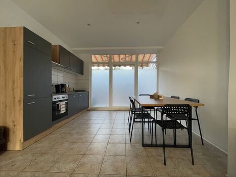 Dogan Bagdat / Gemütliche Wohnung mit Terasse und 2 Bädern Bild 3