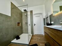 Monteurwohnung Emden | bis 8 Pers. | 4 Schlafzimmer | Parkplatz Bild 4