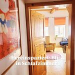 Blick Eingang Wohnung in das große Zimmer