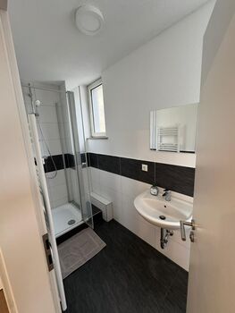 ZIMMERPOOL - Monteurzimmer Heidenheim EG2