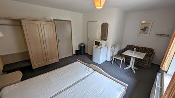Monteurzimmer Wohnung auf Zeit Hüttenschänke ***