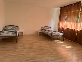 Monteurhaus mit 2 Wohnungen für 17 Personen Bild 5