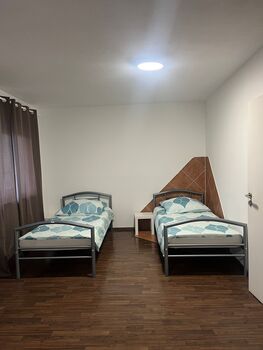 Monteurhaus mit 2 Wohnungen für 17 Personen Bild 3