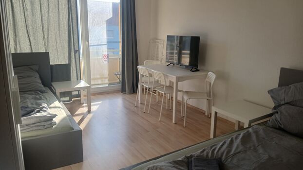 Schlafzimmer 1 Fernseher