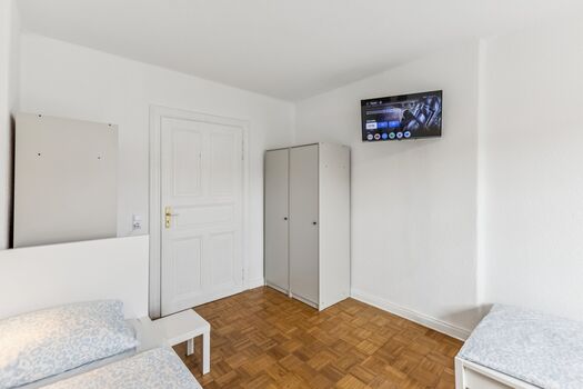 Zimmer 1 - 2 Betten + SmartTV