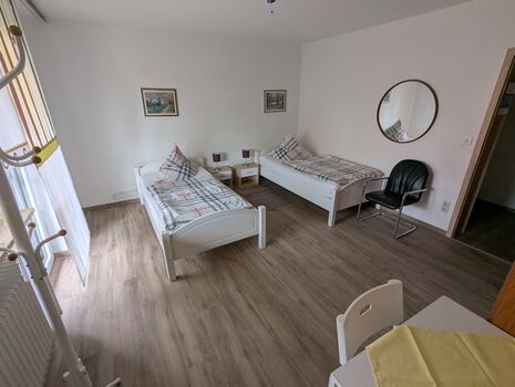 Ruhige Monteurzimmer in der Nähe von Schwabach/Nürnberg/Roth Bild 3