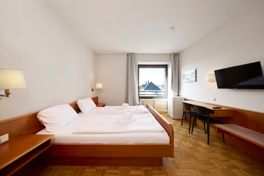 Monteur-Apartmenthaus in Straubing NEU Zdjęcie 2
