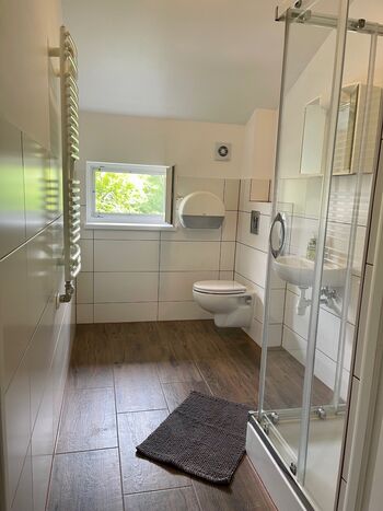 Zimmer-Leopoldsdorf Picture 4