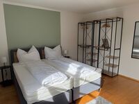 LeMa Wohnen – 3BR Apartment | 5 Beds + Sofa | Central Höchstadt Zdjęcie 2