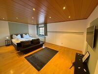 LeMa Wohnen – 3BR Apartment | 5 Beds + Sofa | Central Höchstadt Zdjęcie 4