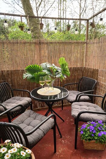 Villa Wohnung| >6 Person| Terrasse | Monteure| Neu