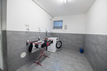 Waschmaschine im Keller