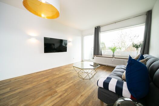 2 Schlafzimmer - 5 Betten - Wohnzimmer + Küche/Waschmaschine Bild 2