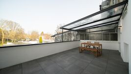 Große Terrasse zur alleinigen Nutzung.