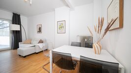 Esstisch mit Platz für 5 Personen