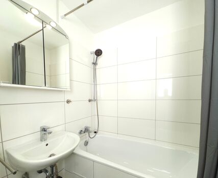 Spacious 6 Bed Apartment with Balcony Ideal for Work Crews Obrázok 5