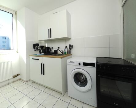 Spacious 6 Bed Apartment with Balcony Ideal for Work Crews Obrázok 4