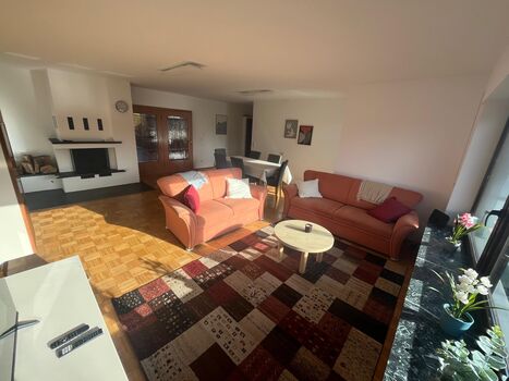 Große Monteurwohnung mit 3 Schlafzimmern, Balkon und WLAN