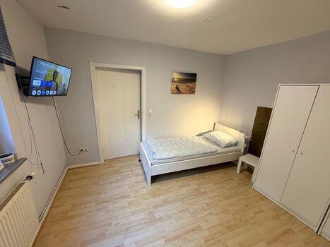 Kassel | 4x Einzelzimmer | 4x Smart TV | Küche | Internet Bild 2