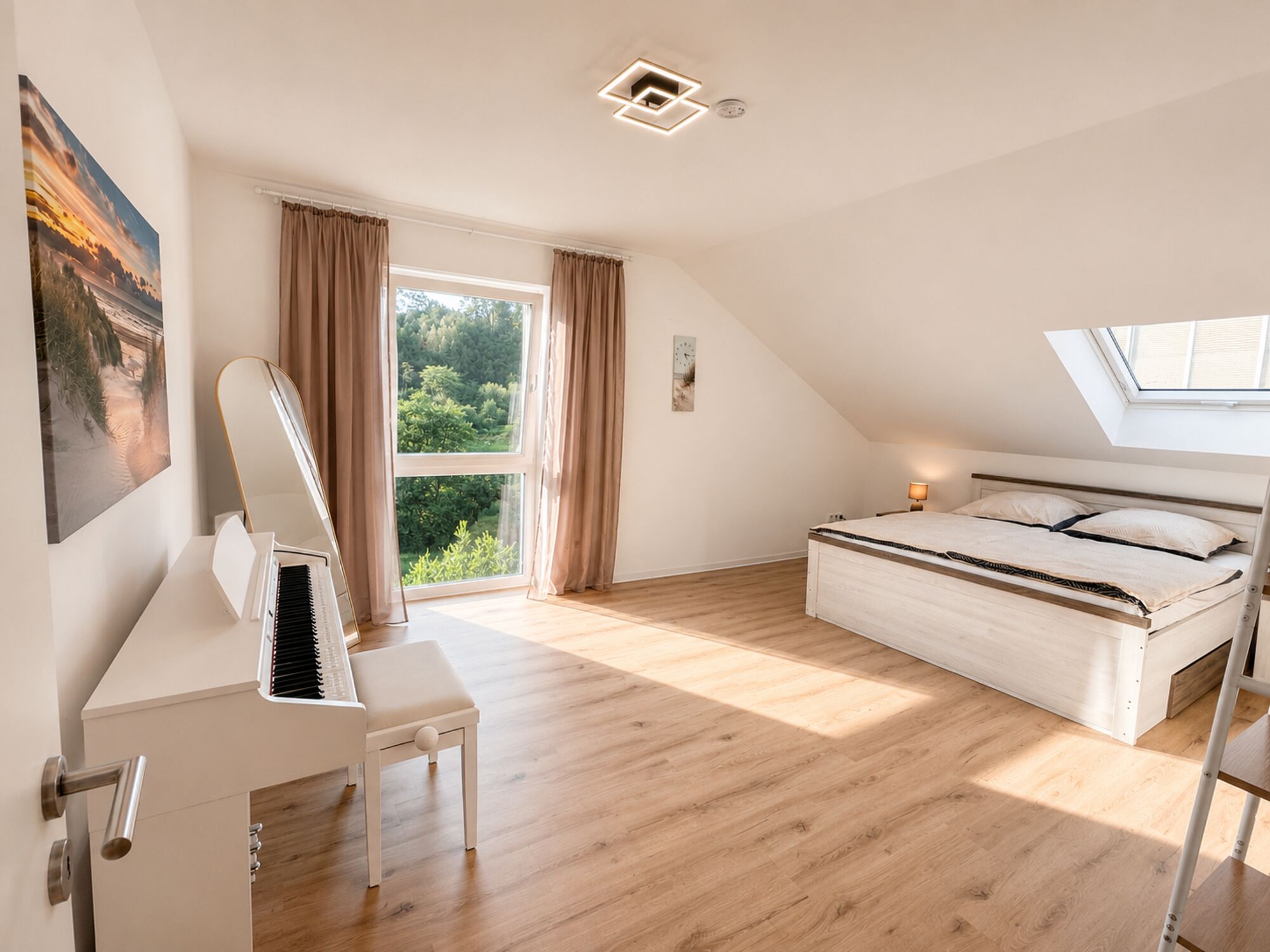 Schlafzimmer 2