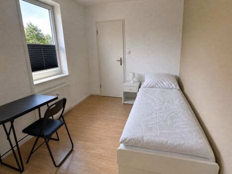 FL35 / TOMASZ-LIVING in HADERSLEV - Top für Monteure Bild 1
