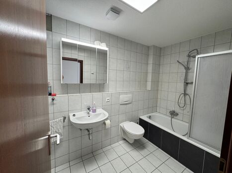 Bad mit Dusche