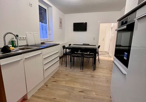 Große moderne Wohnküche ideal für Ihr Team, Trupp oder Kolonne 