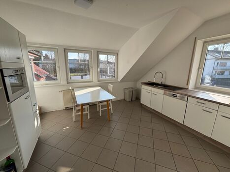 Küche und Essbereich