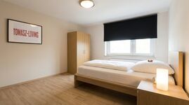 MH1 / TOMASZ-LIVING in MÜLHEIM - Großes Zimmer + WLAN Zdjęcie 3