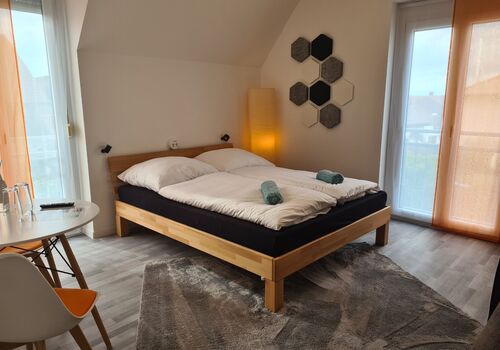 Gästezimmer nah an Wanderwegen in Waldbüttelbrunn Zdjęcie 3