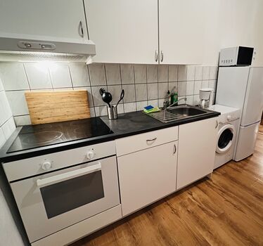 - Modern Apartments -BUNDESLIGA - GRILL - PS5 - Kitchen - Free Parking Picture 1