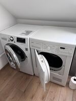 Waschmaschine und Trockner