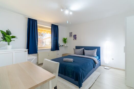 Helle, zentrale 4-Zimmer-Wohnung ca. 90 m²
