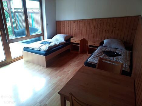 Monteurwohnung in ruhiger Lage – WLAN, Küche & Parkplatz