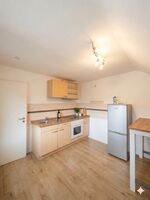 help2rent M1 - große Wohnung für Ihr Team | HI/SZ/PE 15 Min. Bild 8