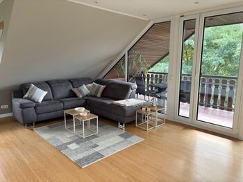 Gemütliche Wohnung mit Balkon – nah an Buxtehude