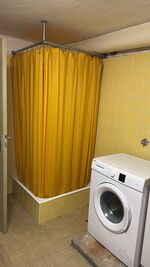Dusche und Waschraum