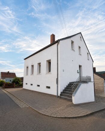 Monteurhaus / Unterkunft für bis zu 12 Personen – ab 9,50 Eu Bild 1