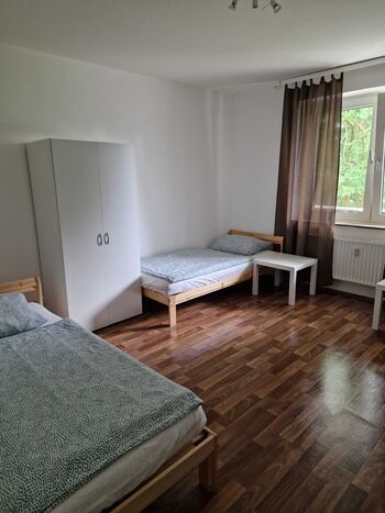 Schlafzimmer 2