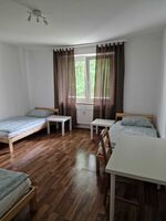 Schlafzimmer 6