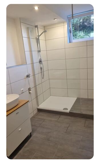 modernes Bad