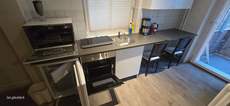 Kurzzeitmiete: 1-Zimmer-Wohnung in Groß Lüsewitz Zdjęcie 4