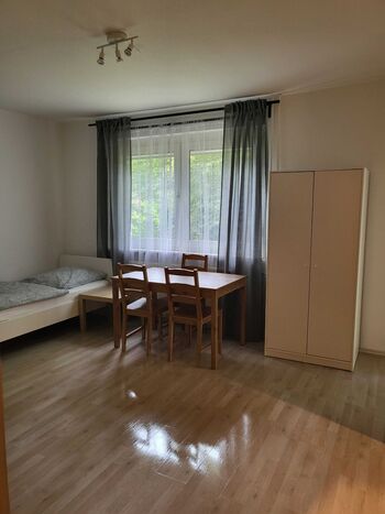 **** Hometime24 - Frisch renovierte Wohnung in Gelsenkirchen Zdjęcie 3