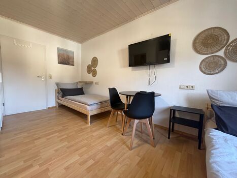 Monteurunterkunft Böblingen/Stuttgart-Flughafen 15 Apartments - 40xBett