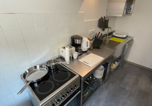 Haus Kassel | bis 70 Monteure | Einzel- und Doppelzimmer Bild 3