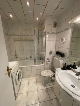Apartment | Balkon | Parkplatz | Waschmaschine Picture 3
