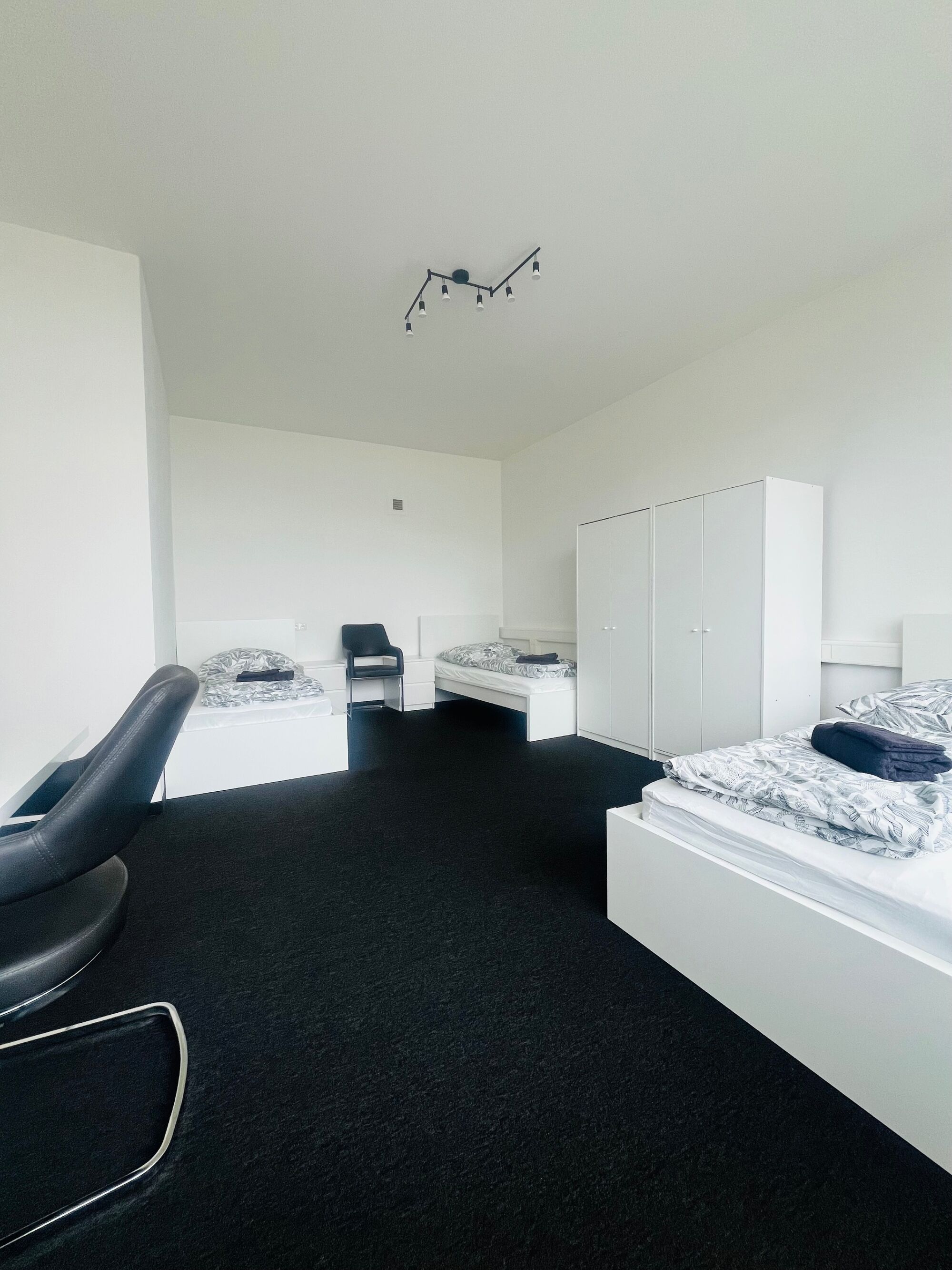 Schlafzimmer 1 (3 Einzelbetten)